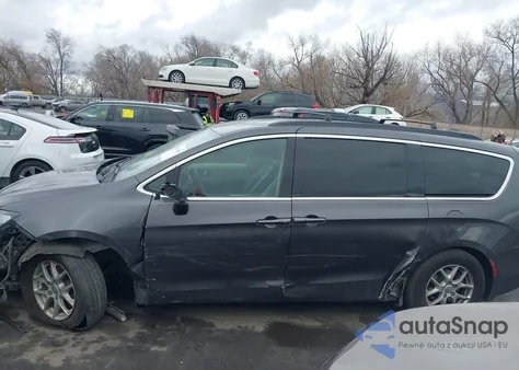 2020 Chrysler Voyager Lxi z USA, uszkodzony, nr VIN 2C4RC1DG8LR265156